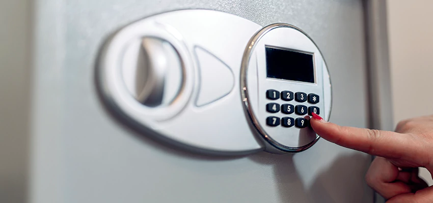 Jewelry Safe Cracking in San Fernando, California